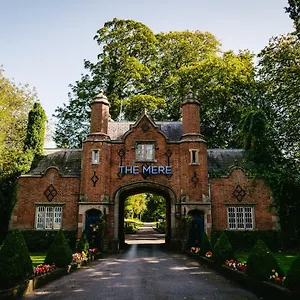 https://the-mere-golf-resort-spa.hotelsin-chester.com