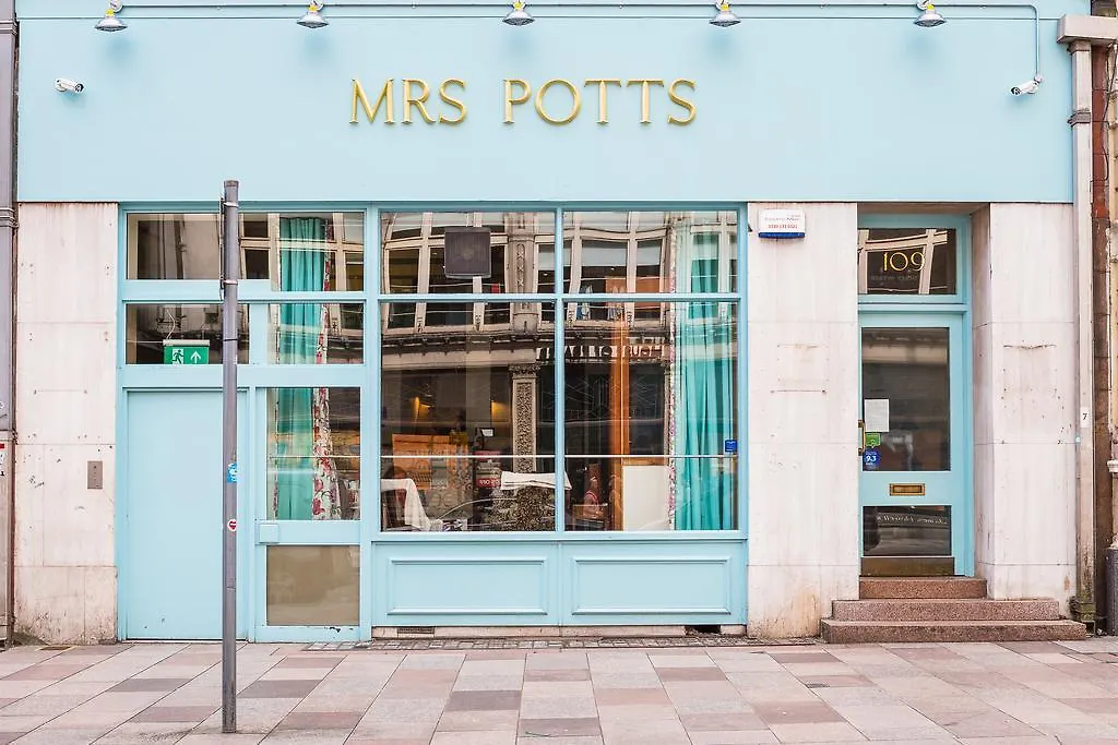 Mrs Potts Vandrarhem Cardiff 0*,  Storbritannien
